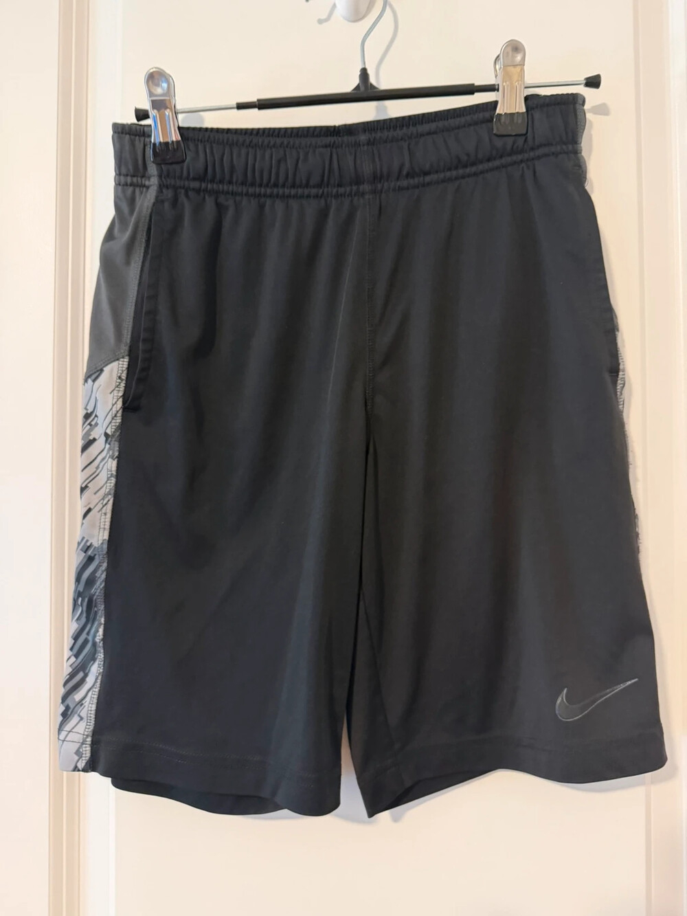 Nike dry fit athletic shorts black size S running basketball soccer